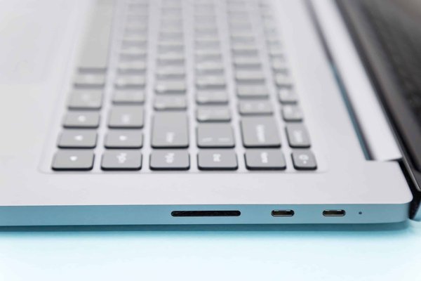 Comment gérer les aspects juridiques du transfert de salariés entre entités du même groupe?